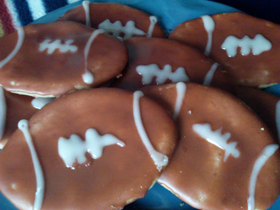 Super Bowl Time Football Shaped Sugar Cookies – No Cookie Cutter Needed