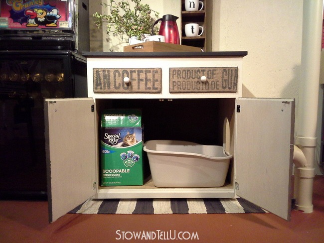 burlap-cat-kitty-litter-cabinet-http://www.stowandtellu.com