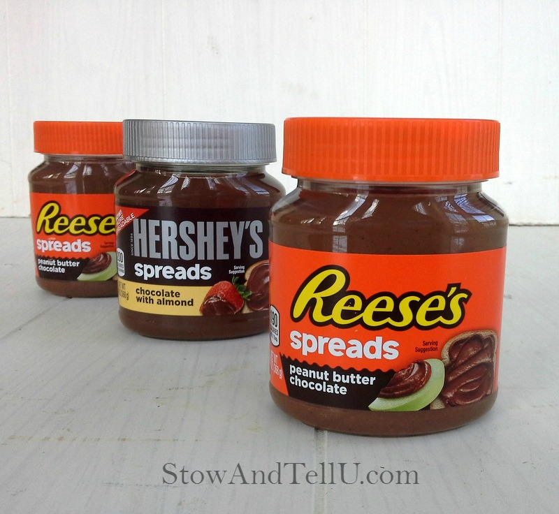 Make a Valentine jar gift using Reese's, Hershey's or any other nut butter spread. Includes a printable label - Stow and TellU