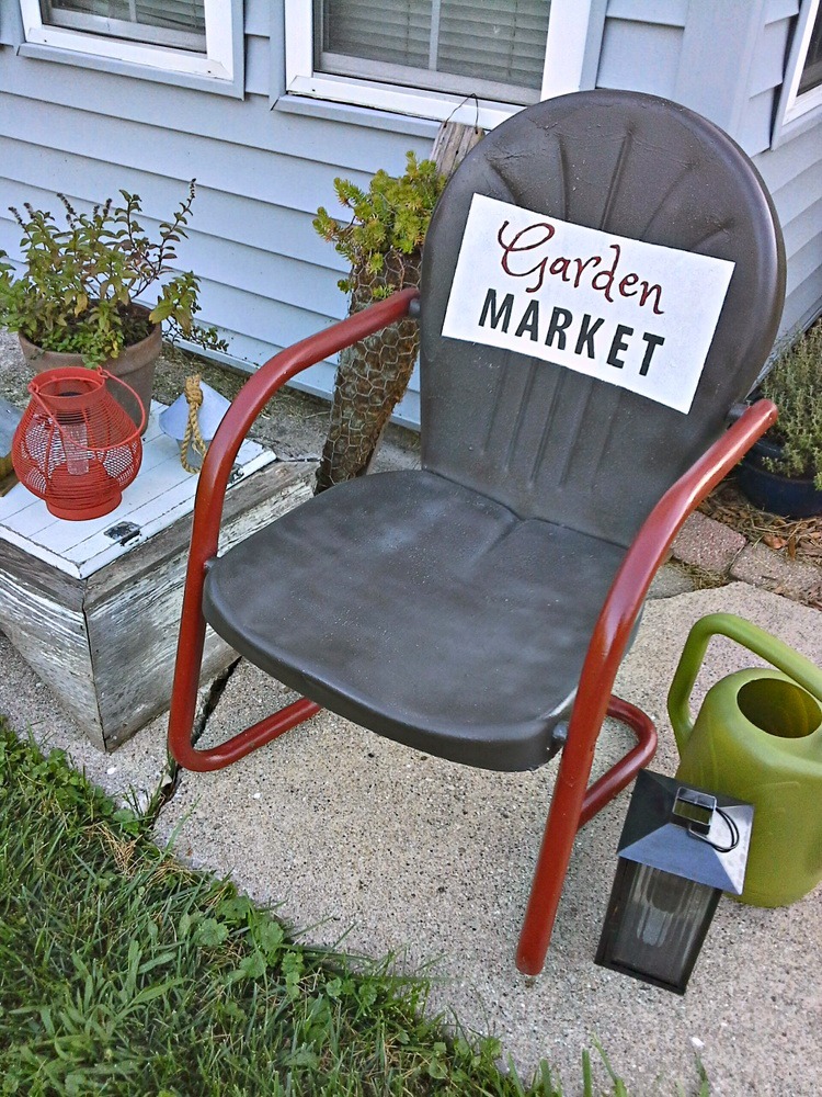 Vintage metal chair with painted sign - stowandtellu.com