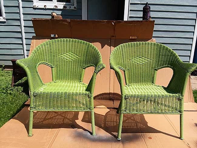 Refinishing wicker online chairs