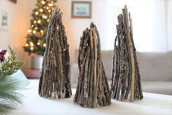 Branch Christmas Trees | Nature Inspired Christmas Crafts