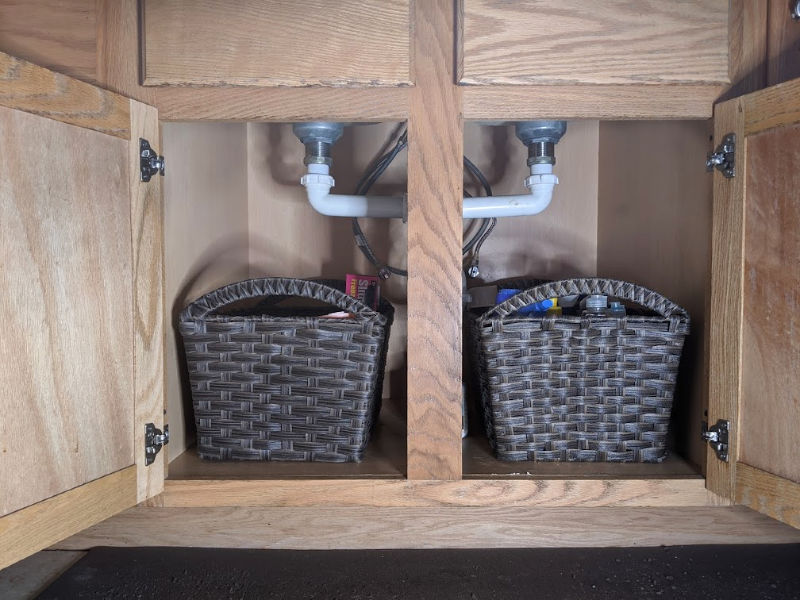 kitchen sink pull out storage