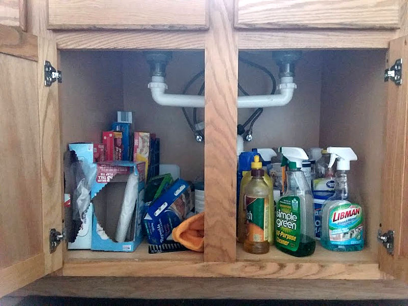 KITCHEN SPACE ORGANIZERS Under the sink pullouts